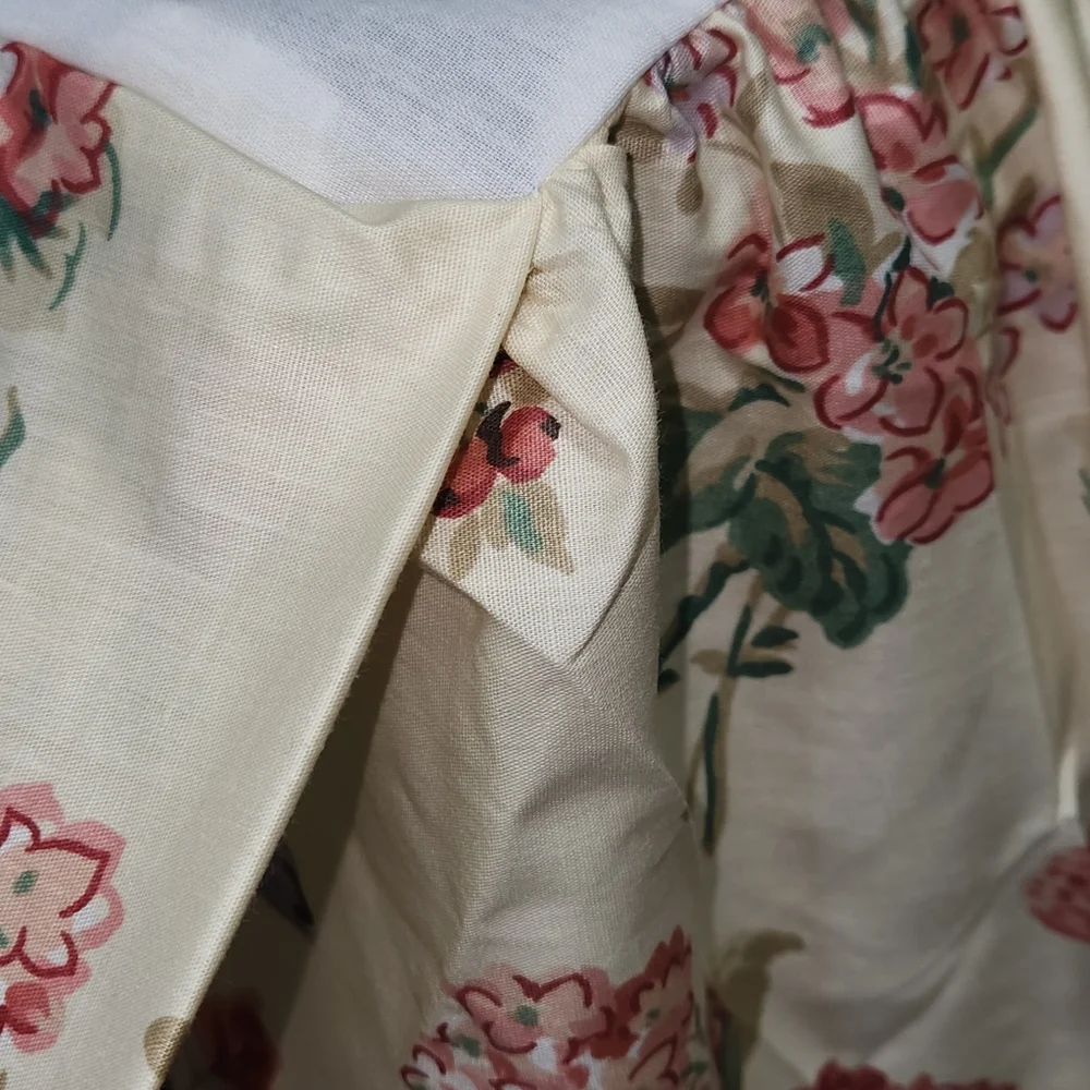 Laura Ashley Melrose Twin Reversible Comforter/Matching Bedskirt Made In The USA